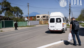 Жители Крымска не могут уехать из ОСС-1