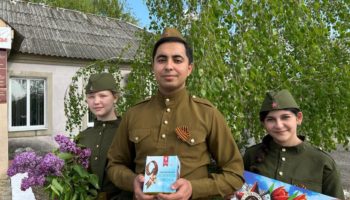 Волонтеры вручат крымчанам 50 тысяч георгиевские ленточки