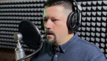 Капитан дальнего плавания из Крымска Алексей Неверов дал откровенное интервью о любви к музыке