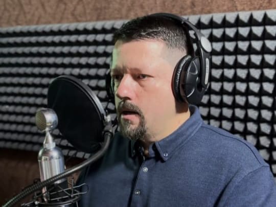 Капитан дальнего плавания из Крымска Алексей Неверов дал откровенное интервью о любви к музыке