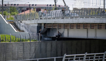 Мост через реку Адагум и ограждения от паводков
