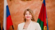 Бывшая жительница Крымска Виктория Лапина получила звание заслуженного работника культуры РФ