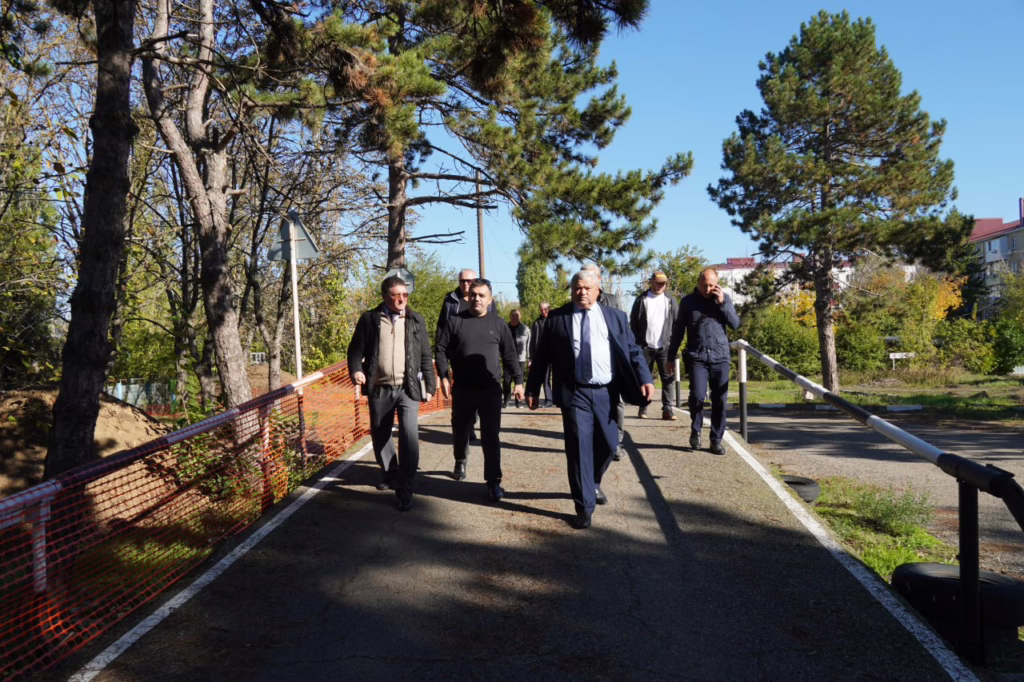 Как для Станислава Казанжи прошёл первый месяц у власти в Крымском районе