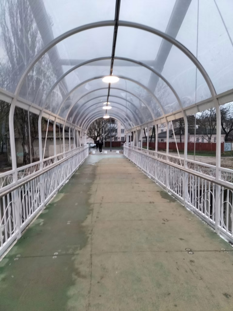 «Катастрофа» у нового моста на улице Весёлой возмутила жительницу Крымска