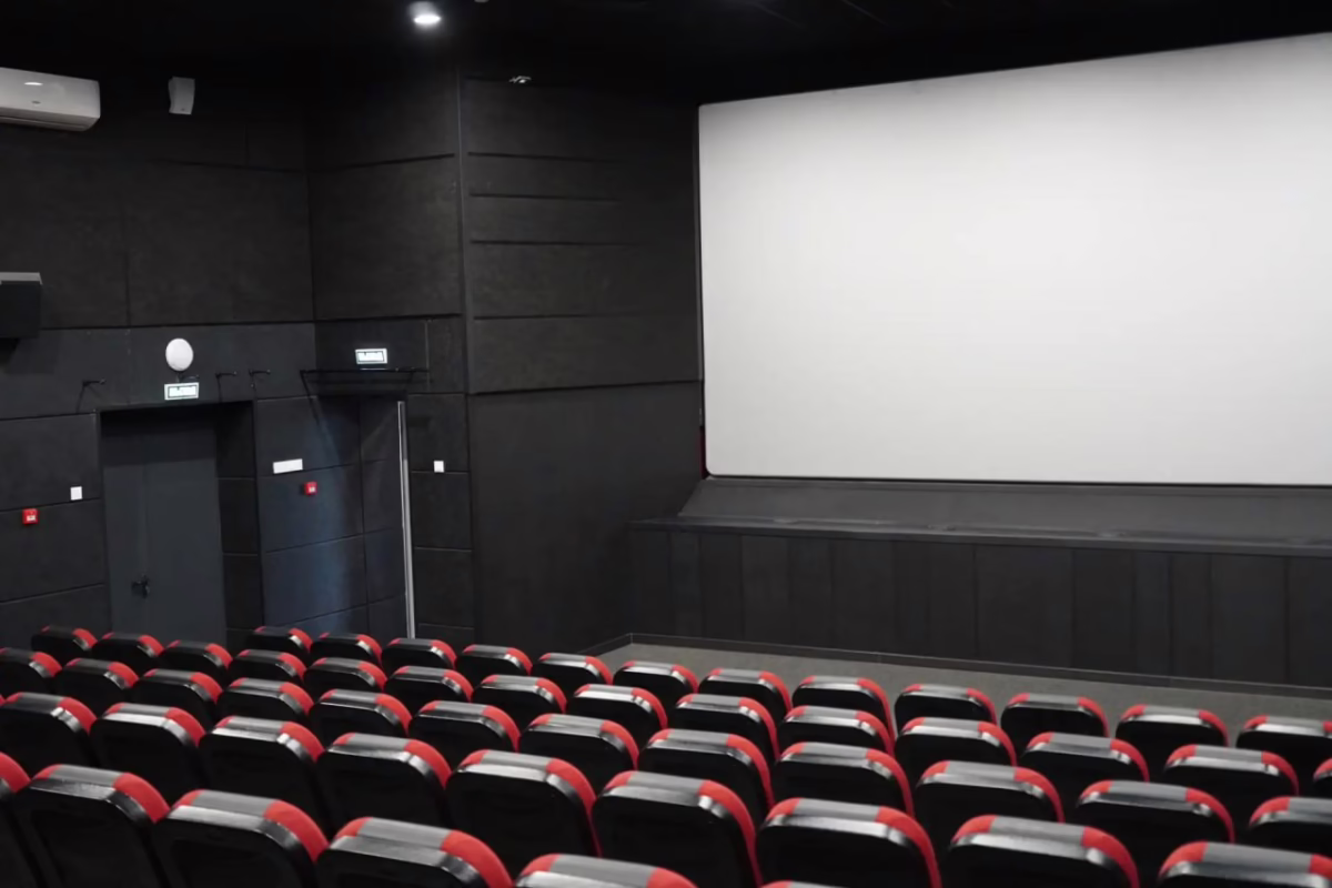 После капитального ремонта в Крымске открыли МКЦ «Русь» и кинотеатр