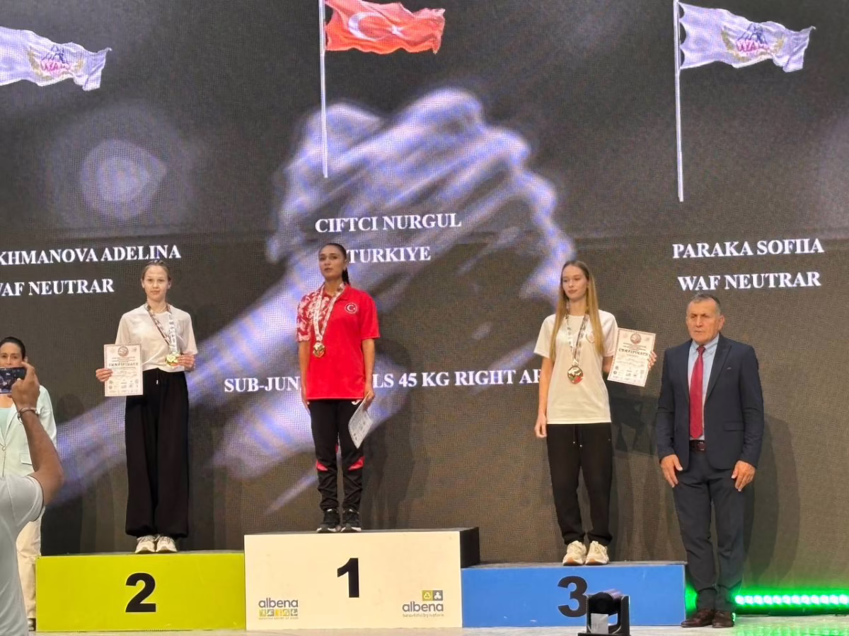 Юбилей армрестлинга в Крымском районе: десять лет успеха