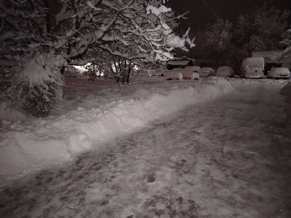 В Крымском районе ввели режим повышенной готовности из-за снегопада