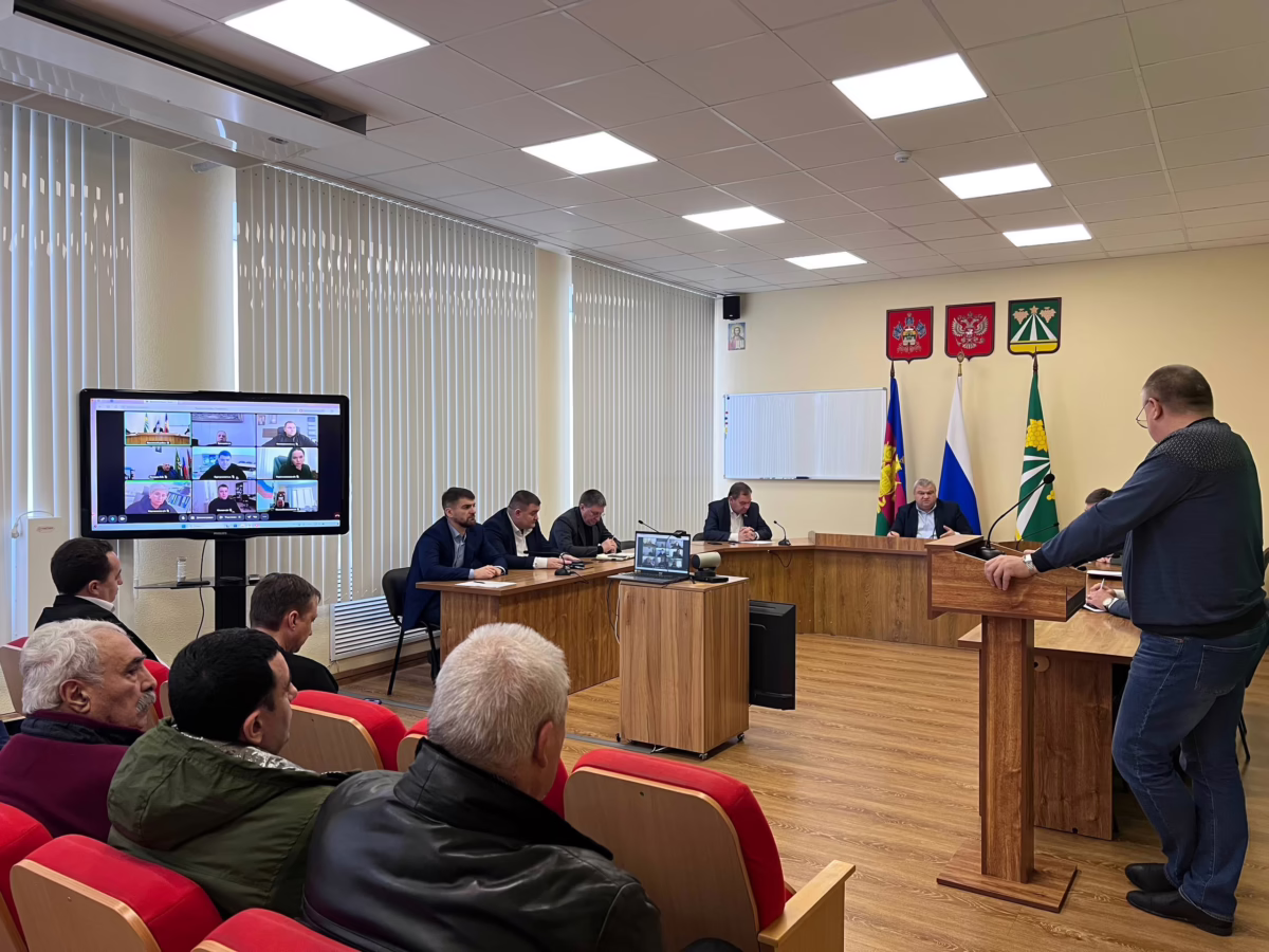 В Крымском районе ввели режим повышенной готовности из-за снегопада