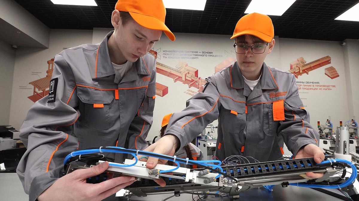 Бесплатную профессию смогут получить крымские выпускники 9-х классов