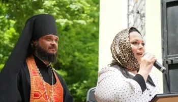 Новый виток получил конфликт священника и чиновницы в Крымском районе после поста в Telegram