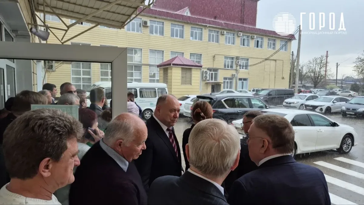 Отчёт за тех, кто в СИЗО: Станислав Казанжи представил итоги работы администрации Крымского района