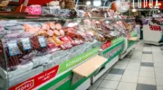 Жители Крымского района тратят деньги в основном на еду и табак