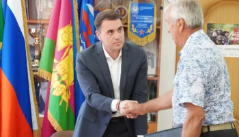 На прием к Александру Ниниеву пришли 22 жителя Крымского района (4)