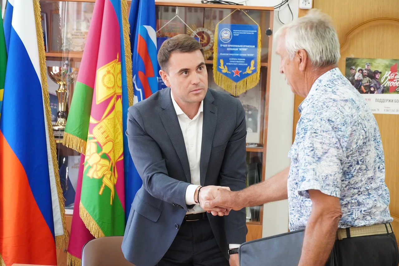 На прием к Александру Ниниеву пришли 22 жителя Крымского района (4)