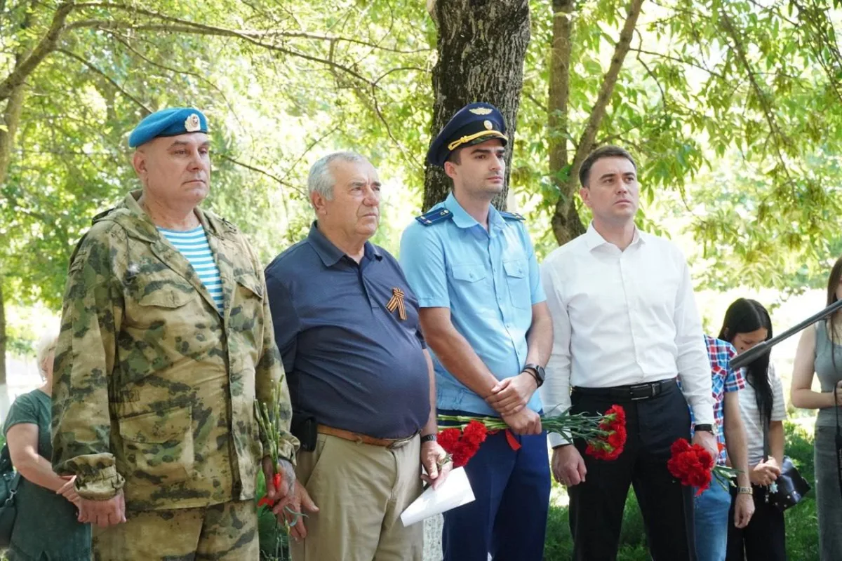 В Крымском районе открыли бюст Василию Маргелову