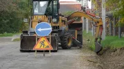 В Крымске чистят ливневки в ожидании дождей